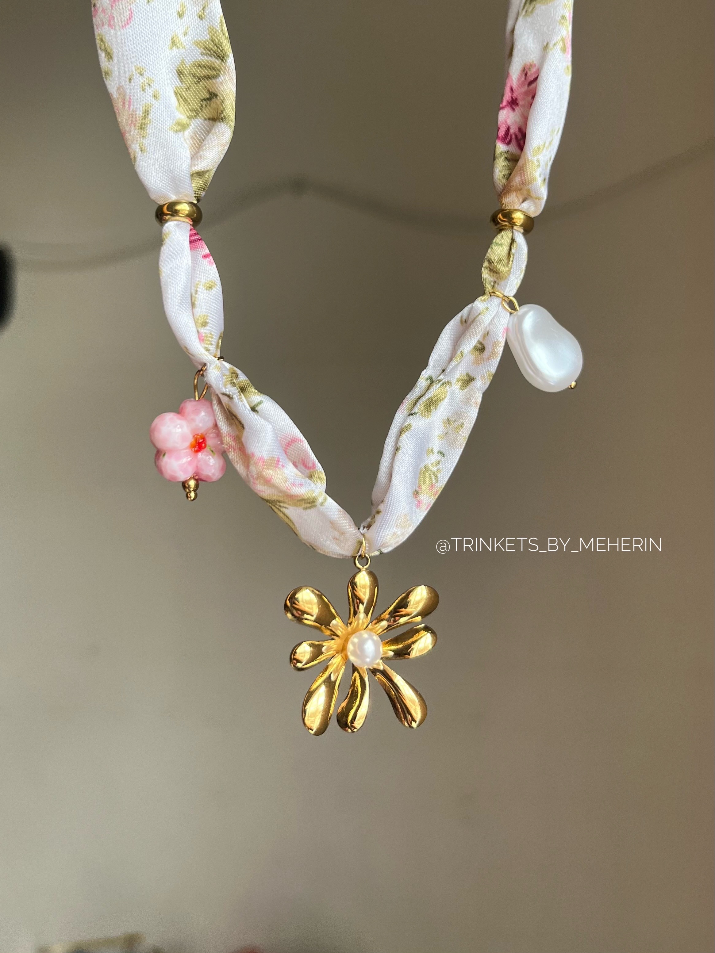 Floral Ribbon Necklace_img_0