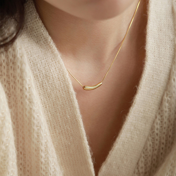Small Eggplant Neckpiece_img_0