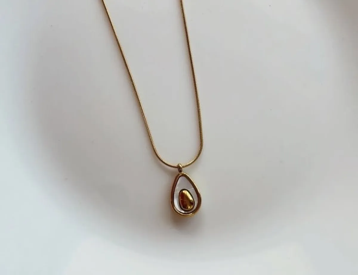 Avocado Neckpiece