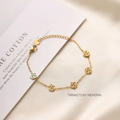 Gold Camelia Bracelet_img_0