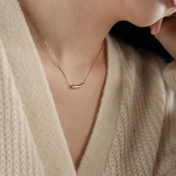 Small Eggplant Neckpiece_img_1