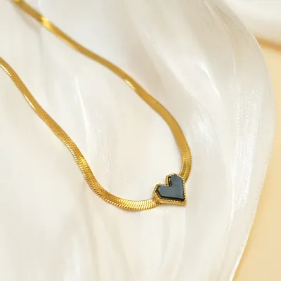 Snake Heart neckpiece_img_1