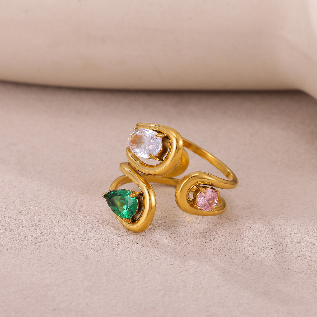 Three stone ring_img_0