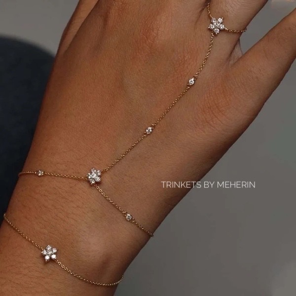 Celeste Hand Chain_img_0