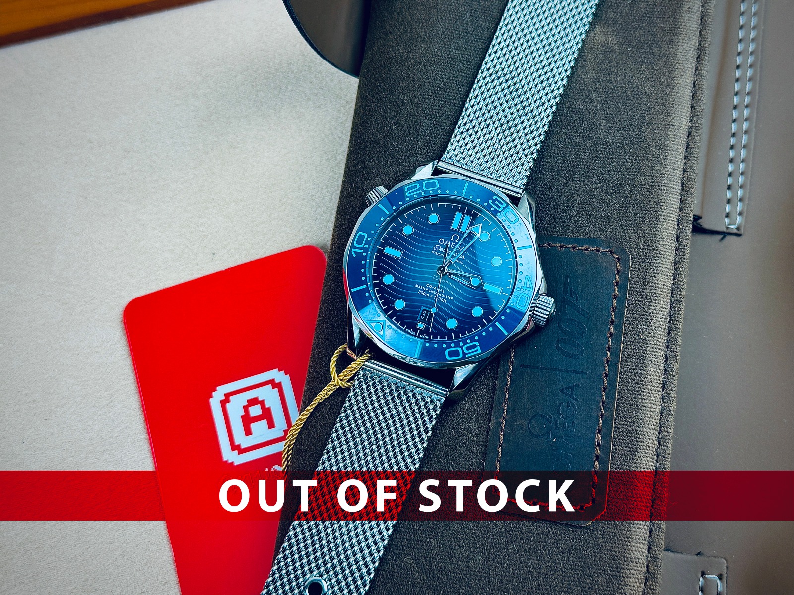 Omega Seamaster 007 Diver thumbnail 5