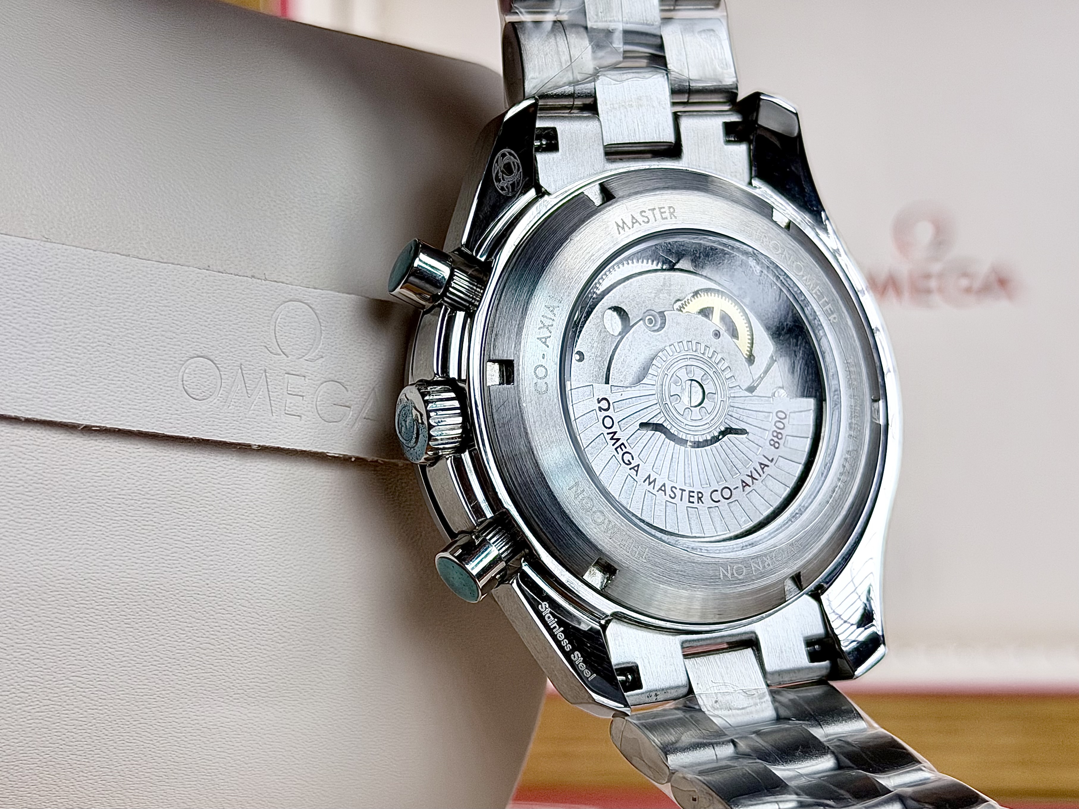 Omega Speedmaster Professional Moon Watch thumbnail 2