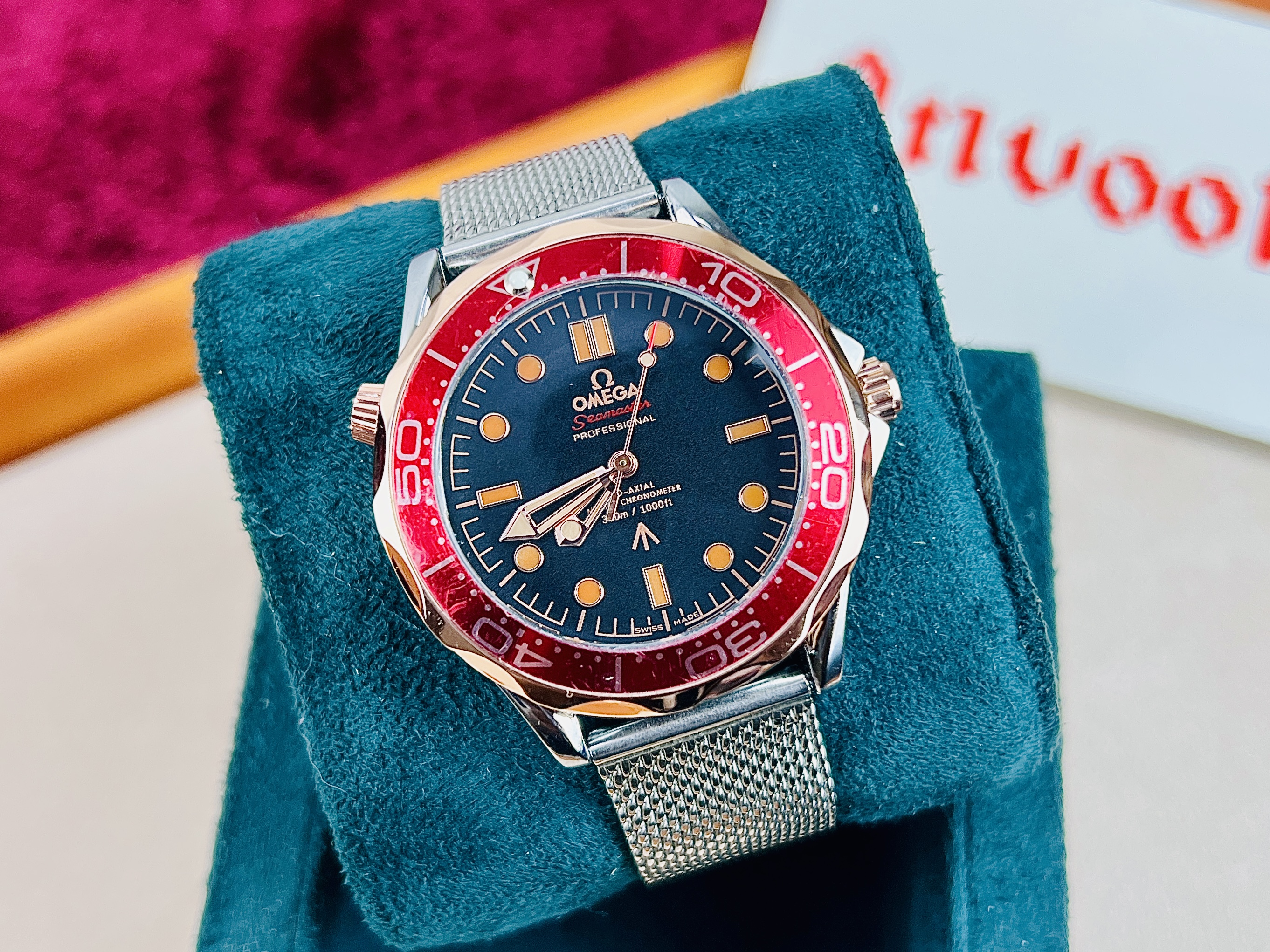 Omega Seamaster 007 Diver Watch (Semi AAA)