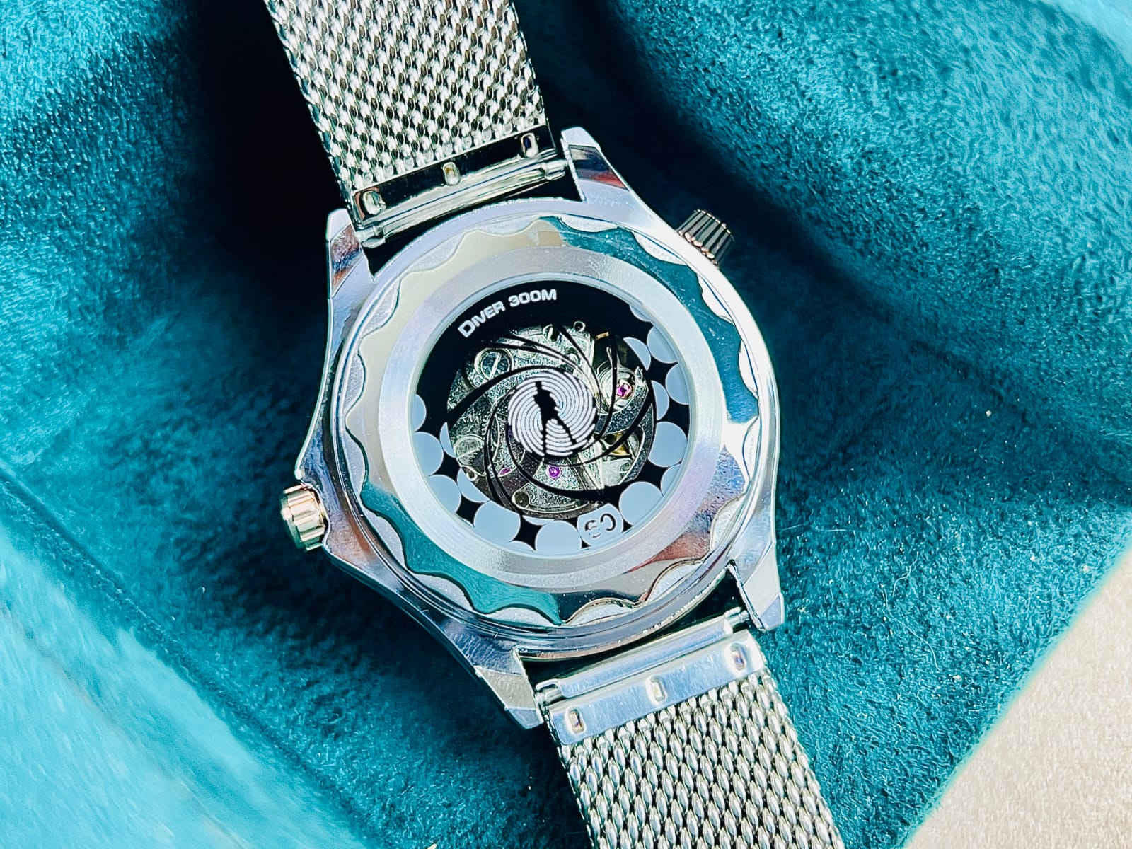 Omega Seamaster 007 Diver Watch (Semi AAA) thumbnail 2