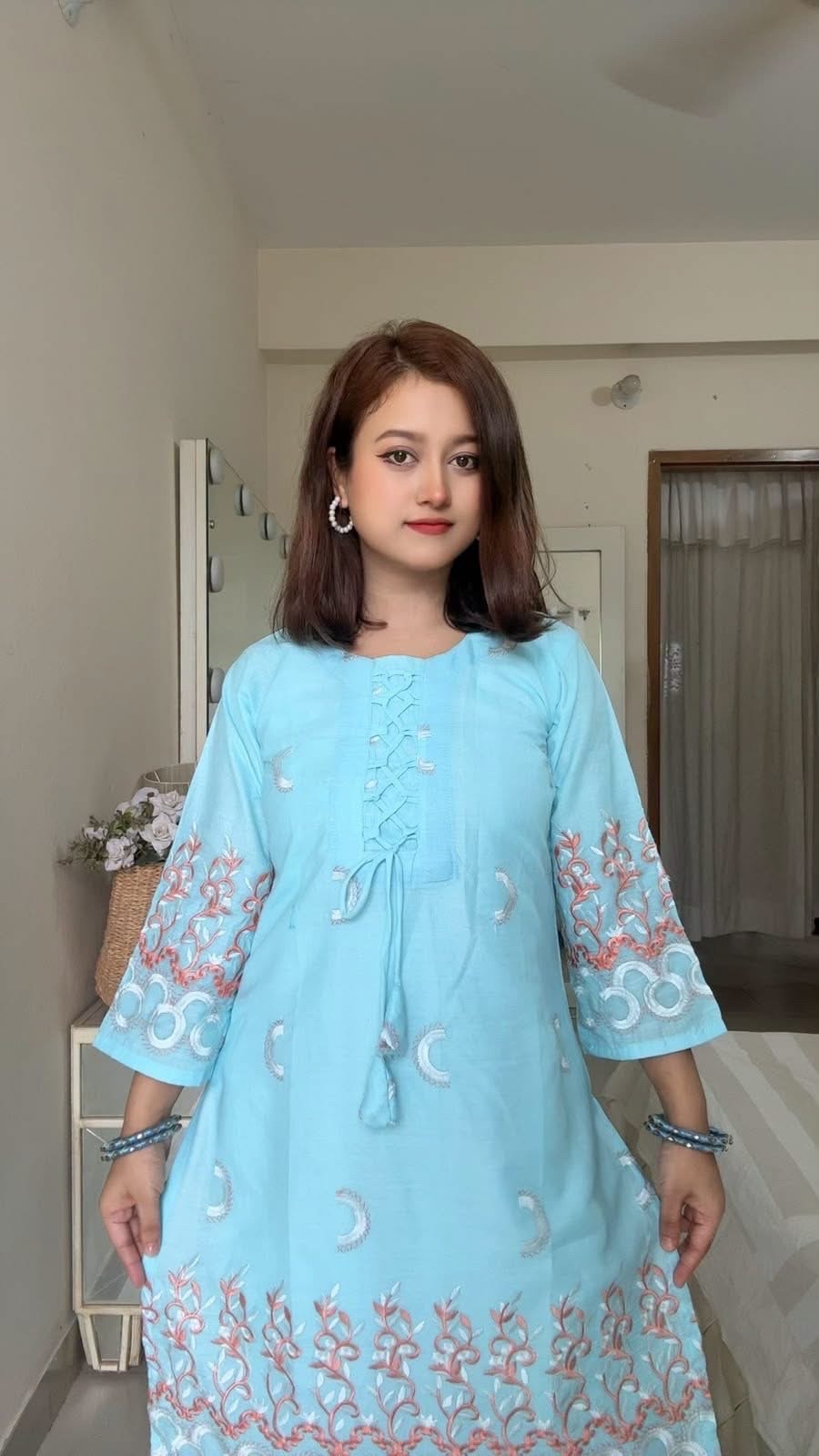 Embroidery 3 piece thumbnail 3