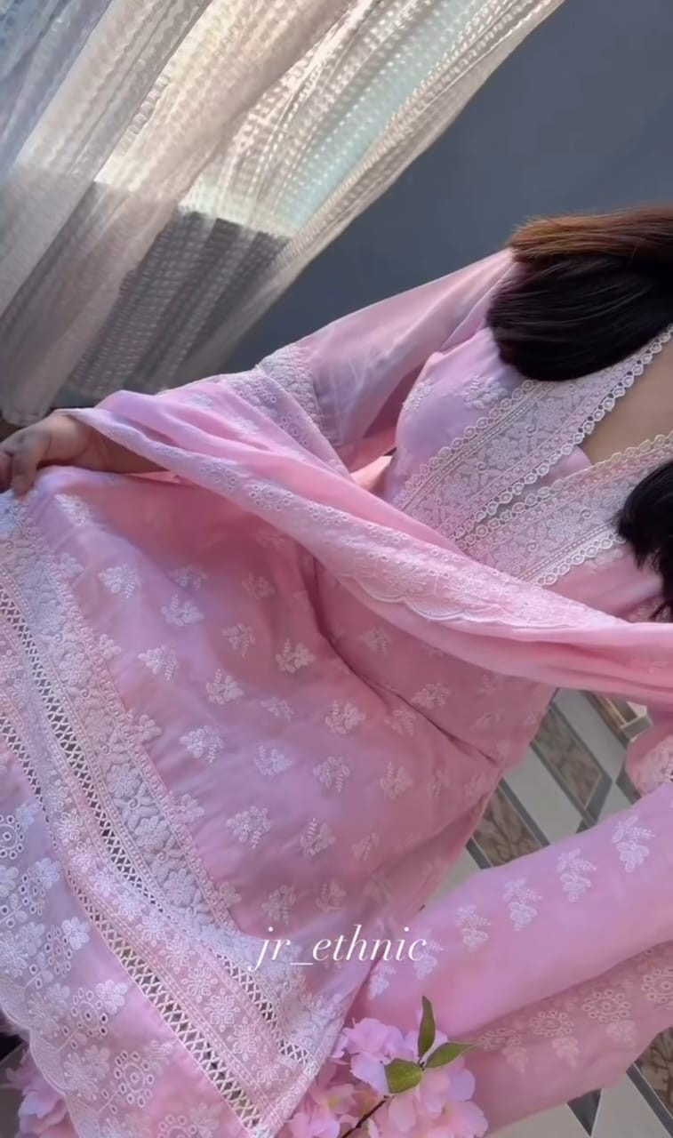 🎉 ফ্রি ডেলিভারি অফার! 🎉Noor-E-Gul Pakistani Inspired cotton set