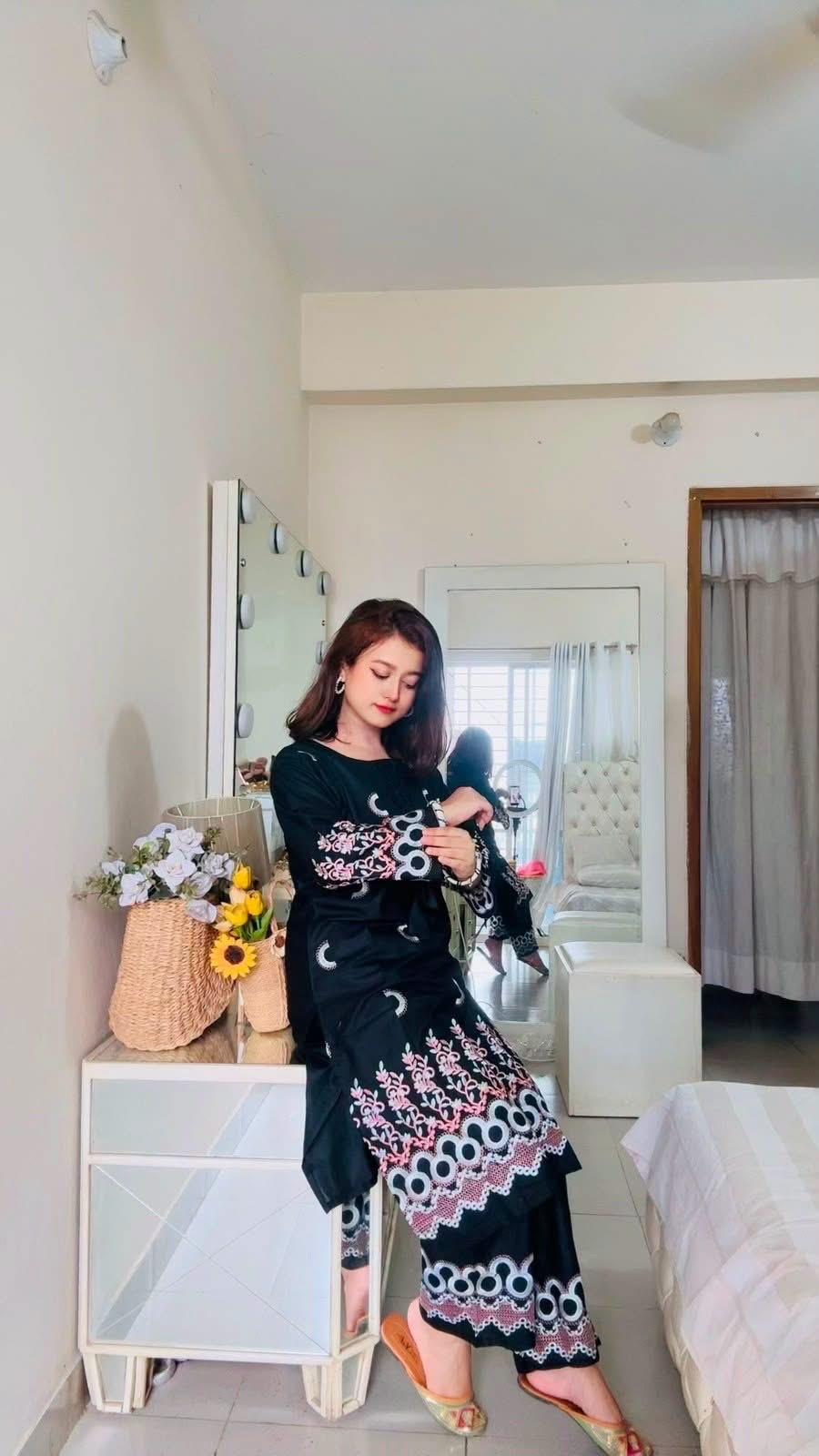 Embroidery 3 piece thumbnail 14