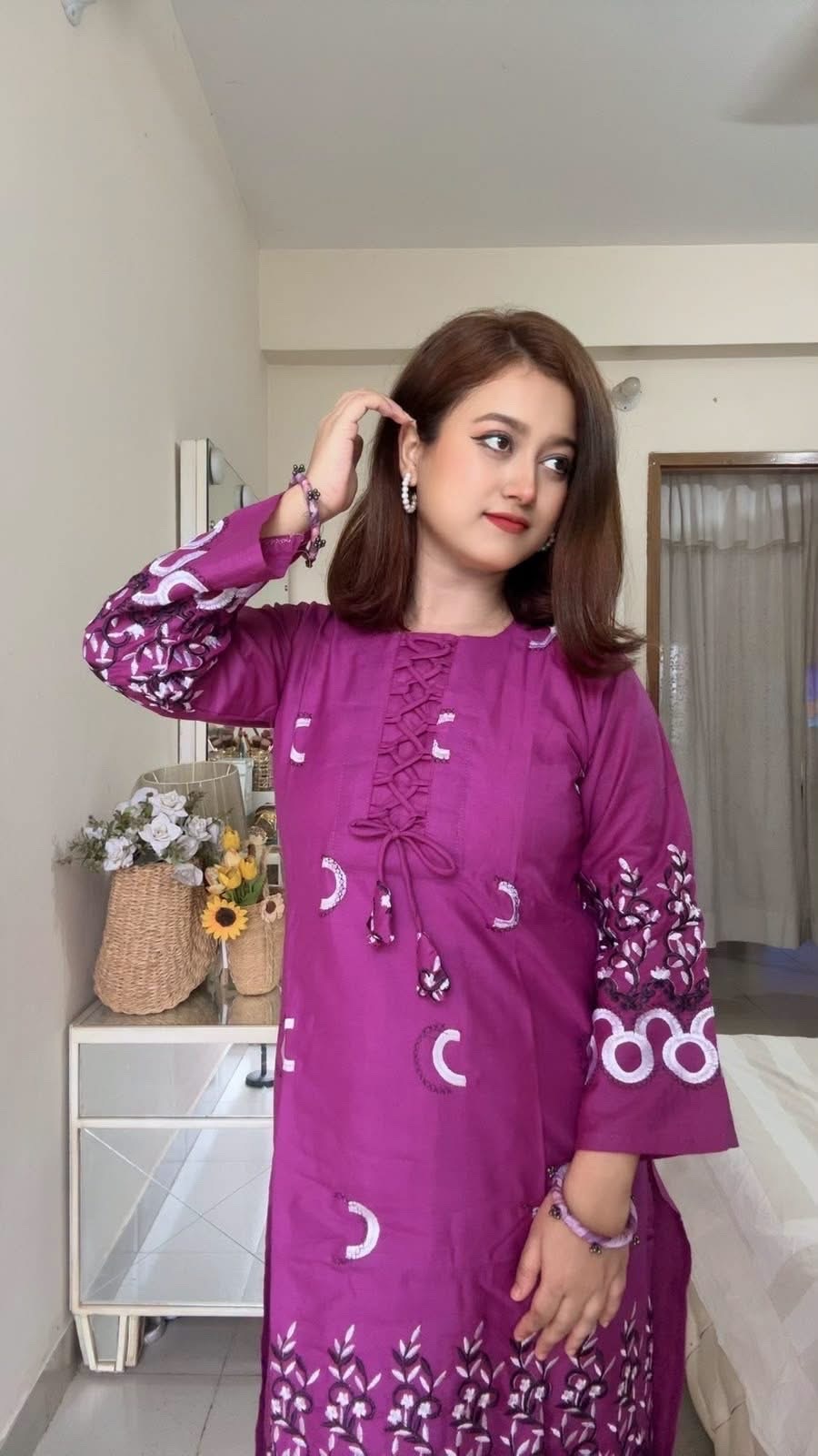 Embroidery 3 piece thumbnail 6