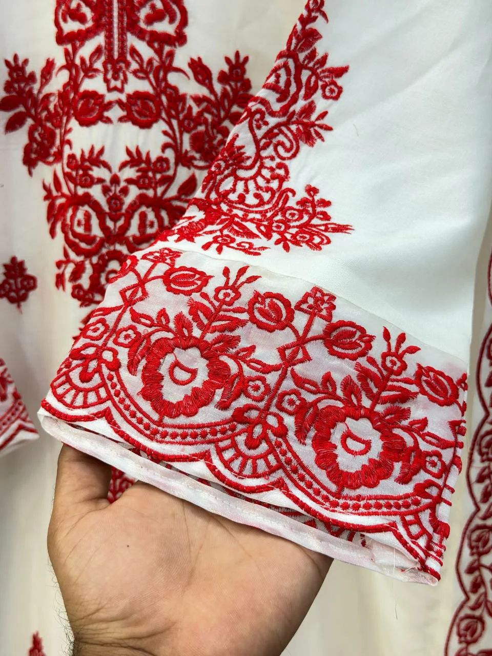 Hania amir Rayon Cotton Embroidered Kurti with Farshi Pant & GMY Silk Dupatta Set thumbnail 12