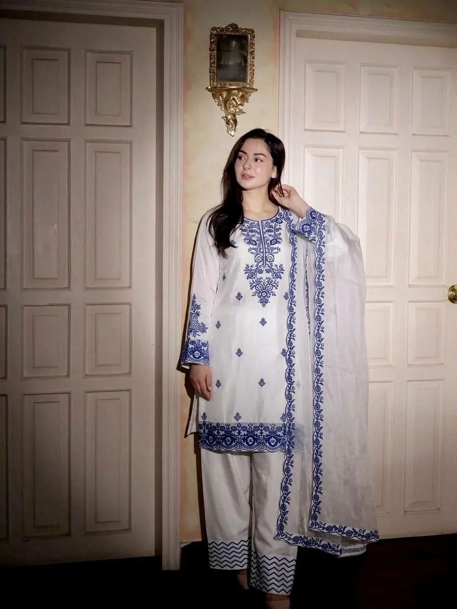Hania amir Rayon Cotton Embroidered Kurti with Farshi Pant & GMY Silk Dupatta Set thumbnail 14