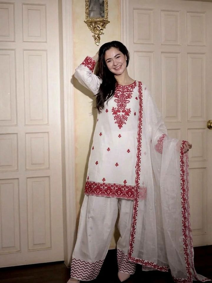 Hania amir Rayon Cotton Embroidered Kurti with Farshi Pant & GMY Silk Dupatta Set thumbnail 15