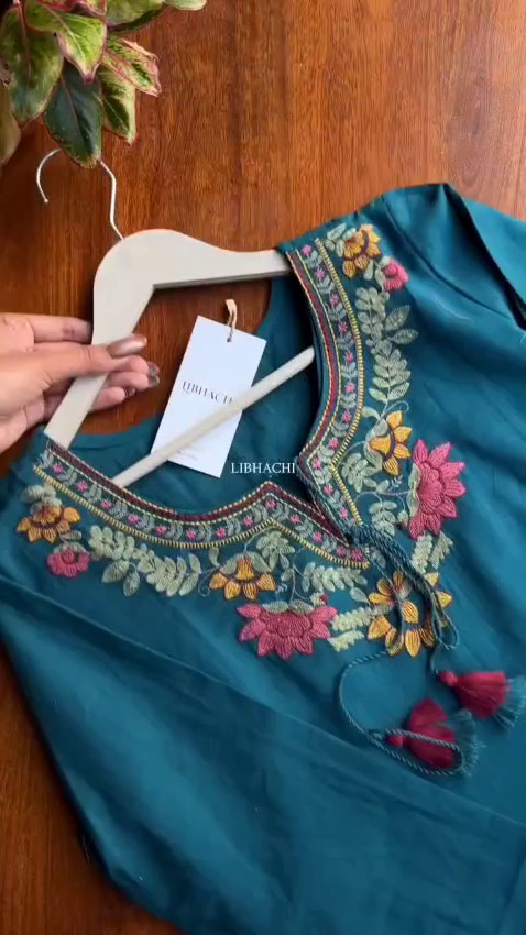 Kashmiri Embrodury Work Cotton Short Kurta thumbnail 8