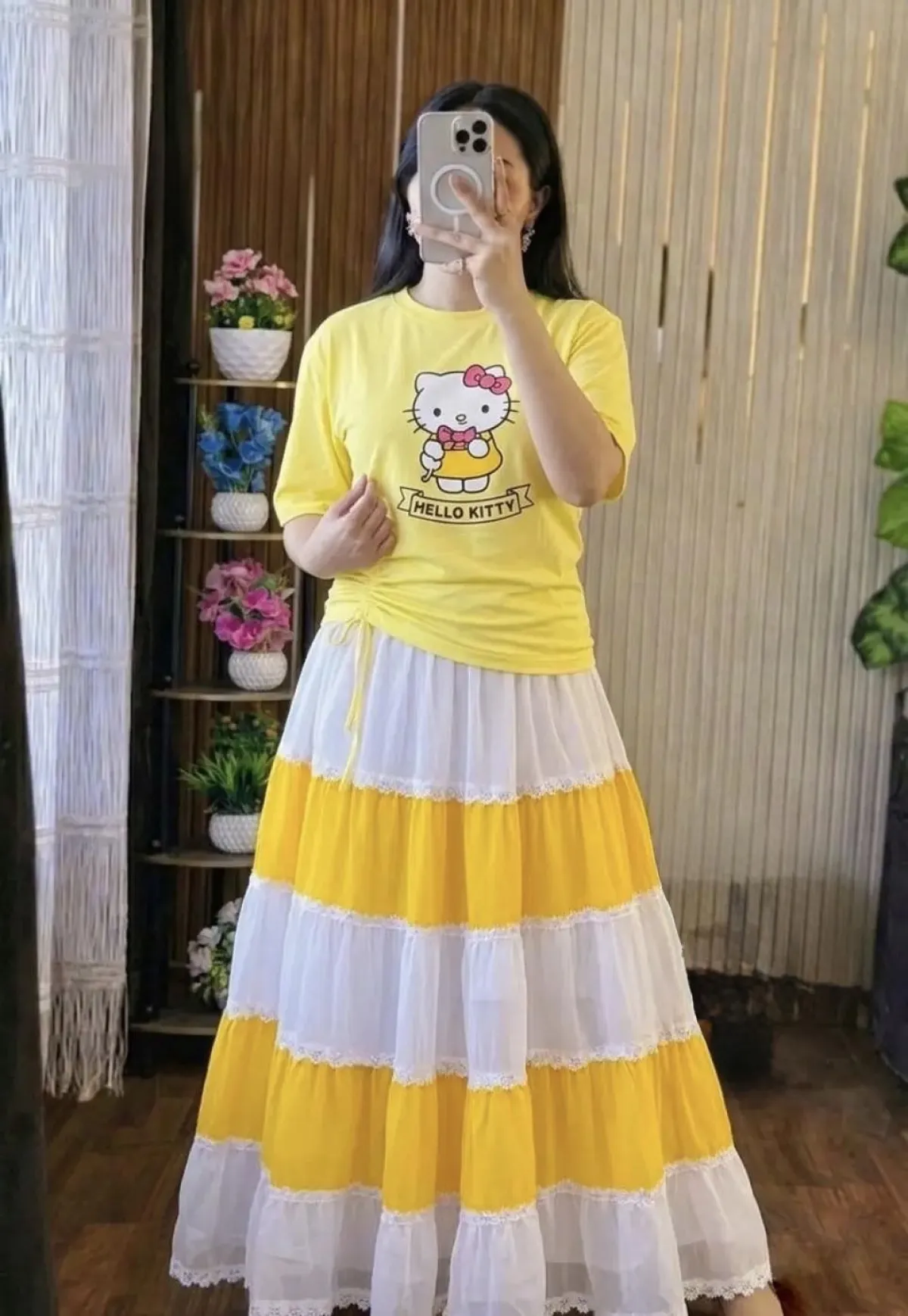 Stylish Skirt & T-Shirt Set For Women - Image 4