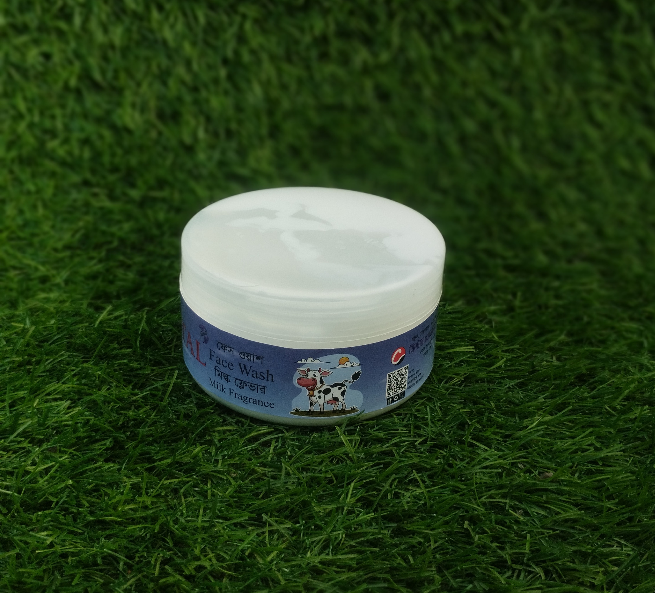 Crystal Face Wash Milk Fragrance 250gm