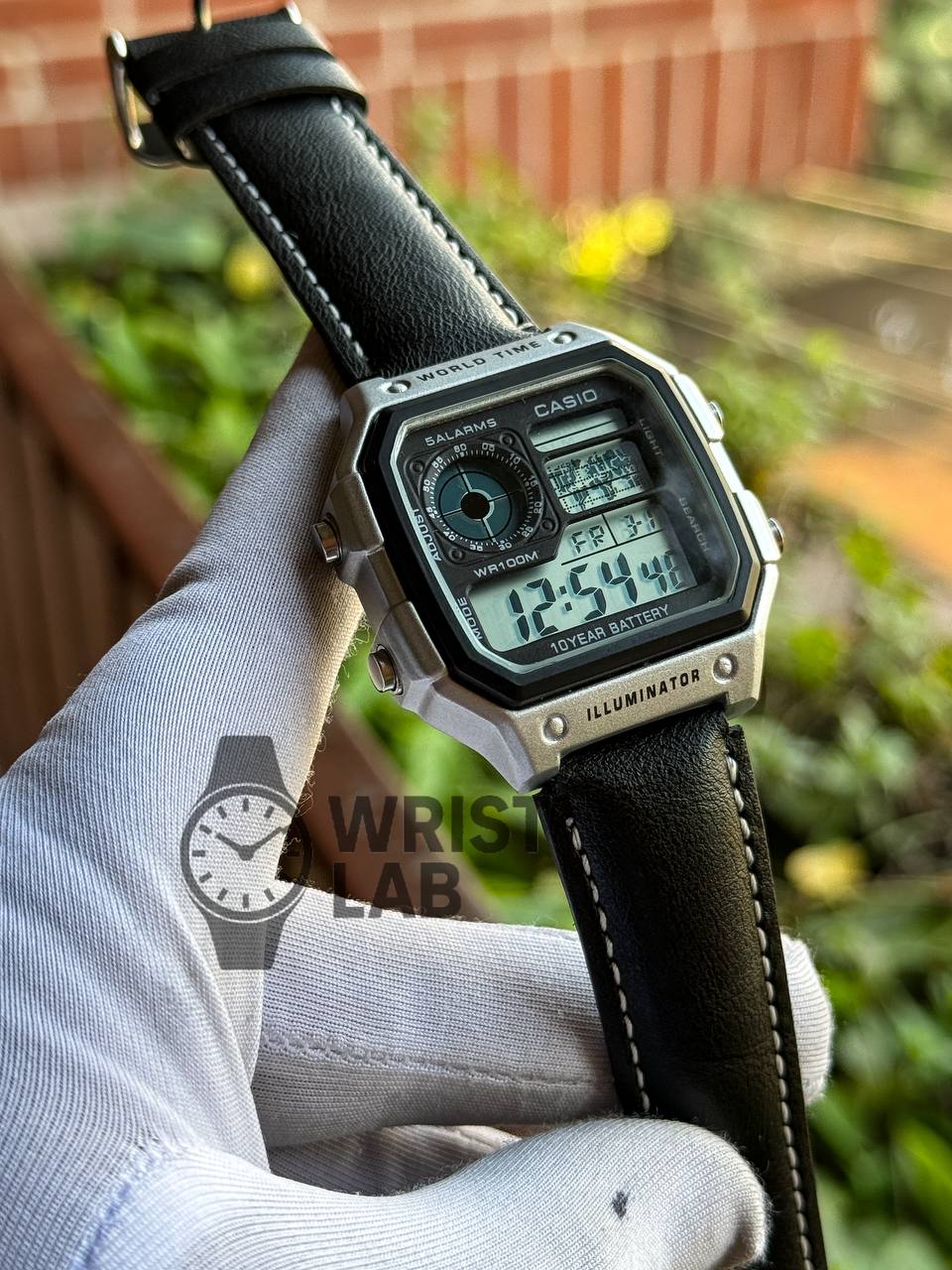 CASIO ROYALE BLACK LEATHER SILVER CASE_img_0