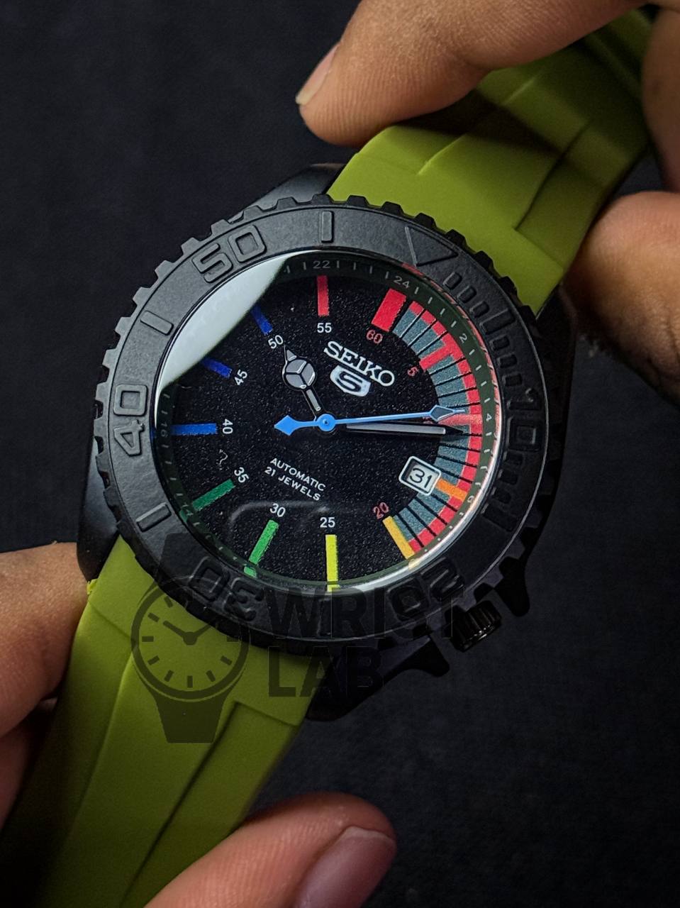 SEIKO AURAVANE PRISM SPORT OLIVE EDITION_img_2