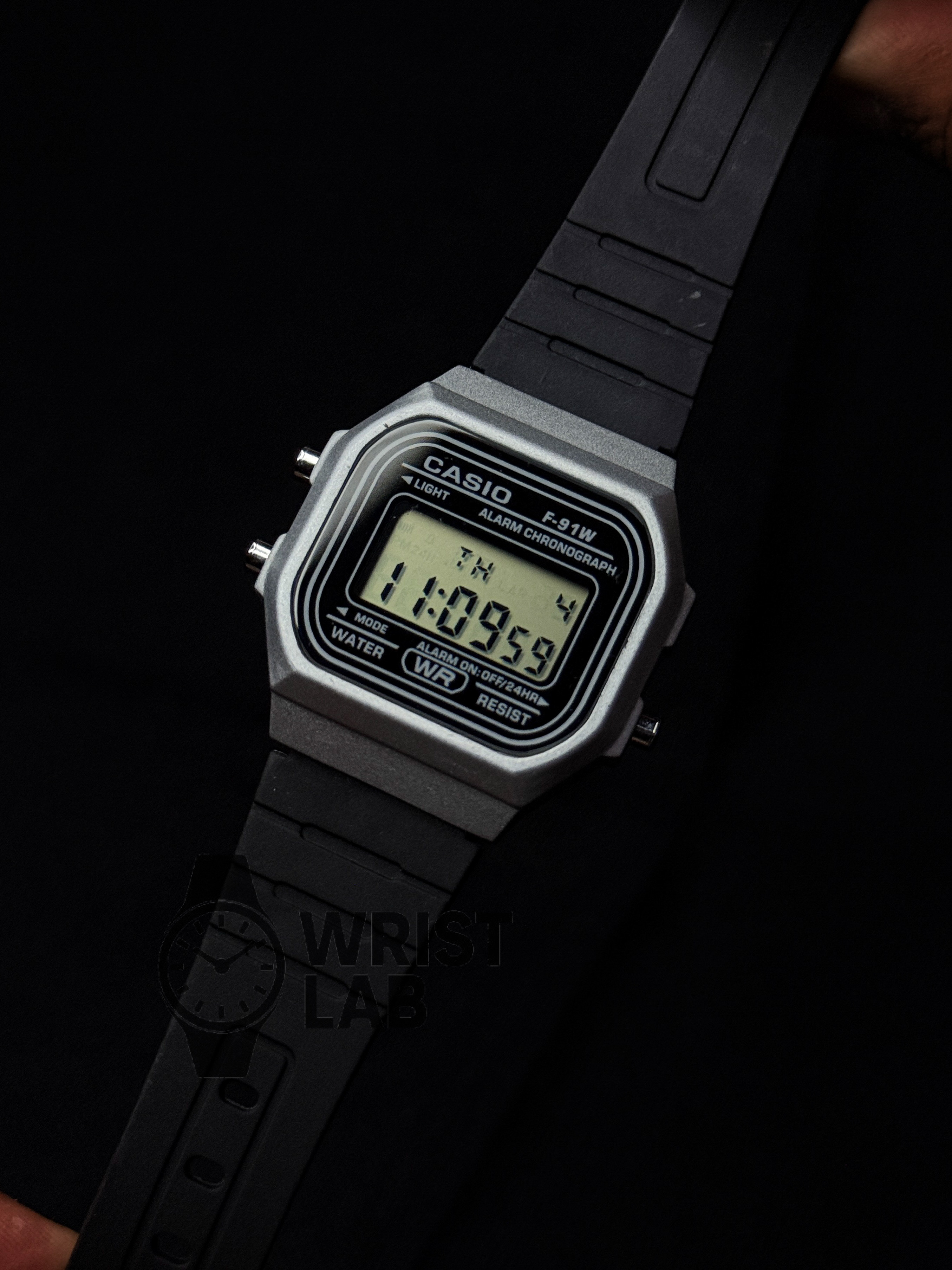 CASIO RETRO DIGITAL CLASSIC SILVER RESIN BELT_img_1