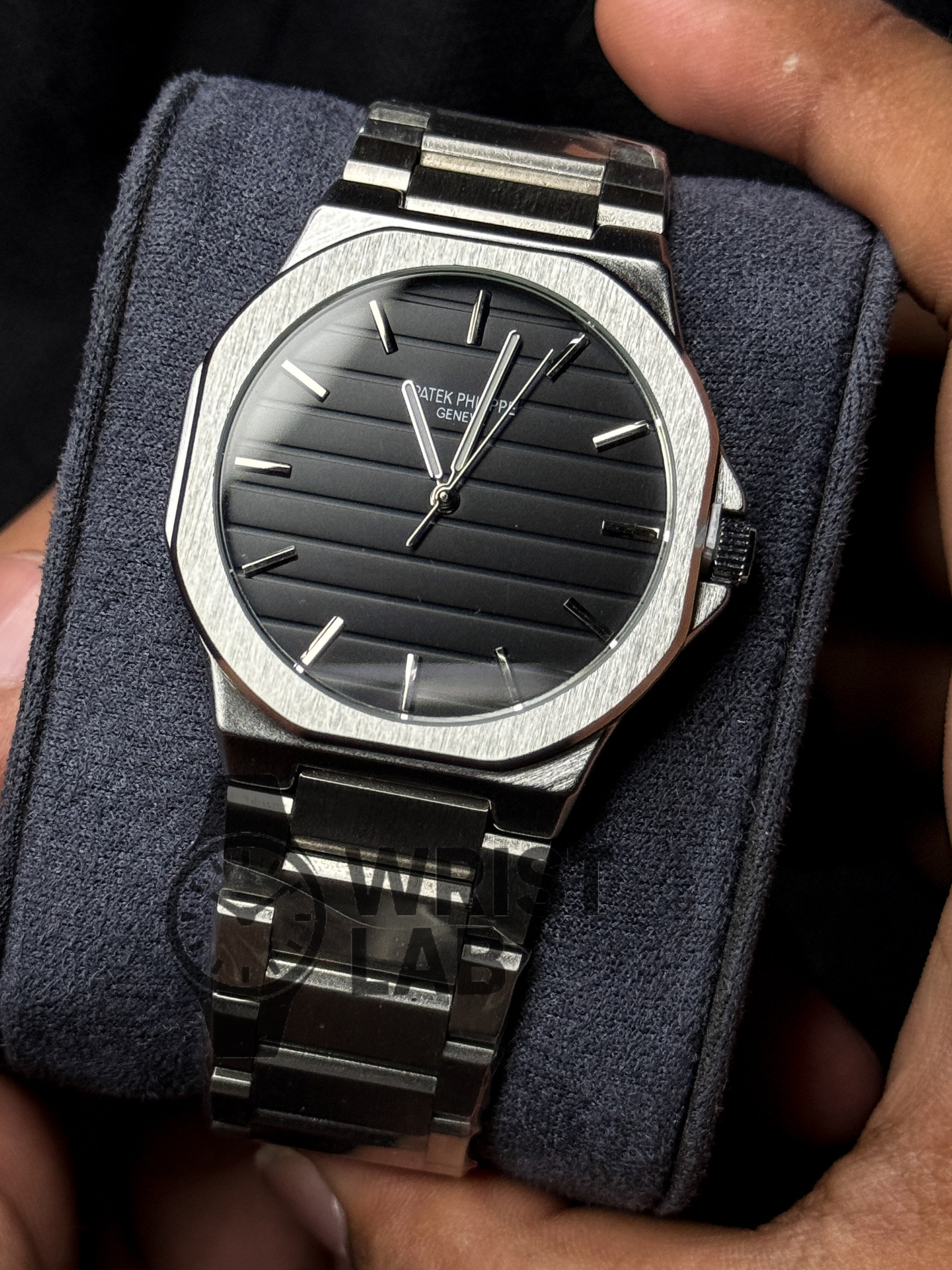 PATEK PHILIPPE MIDNIGHT RIBBED STEEL-LINK BLACK DIAL SILVER CHAIN_img_2