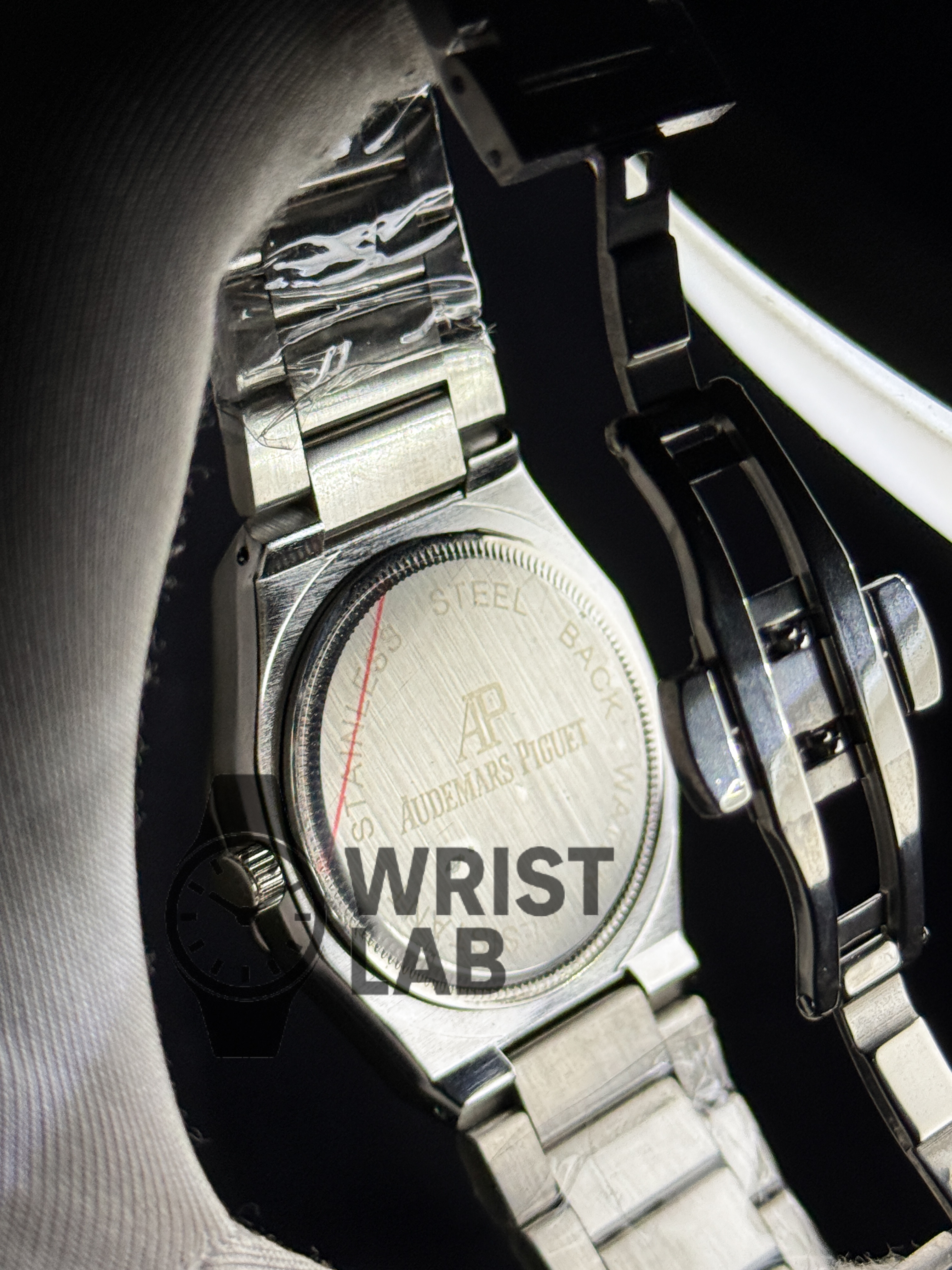 AP ROYAL AZURE OCTA-LINK SILVER CHAIN WHITE DIAl_img_4