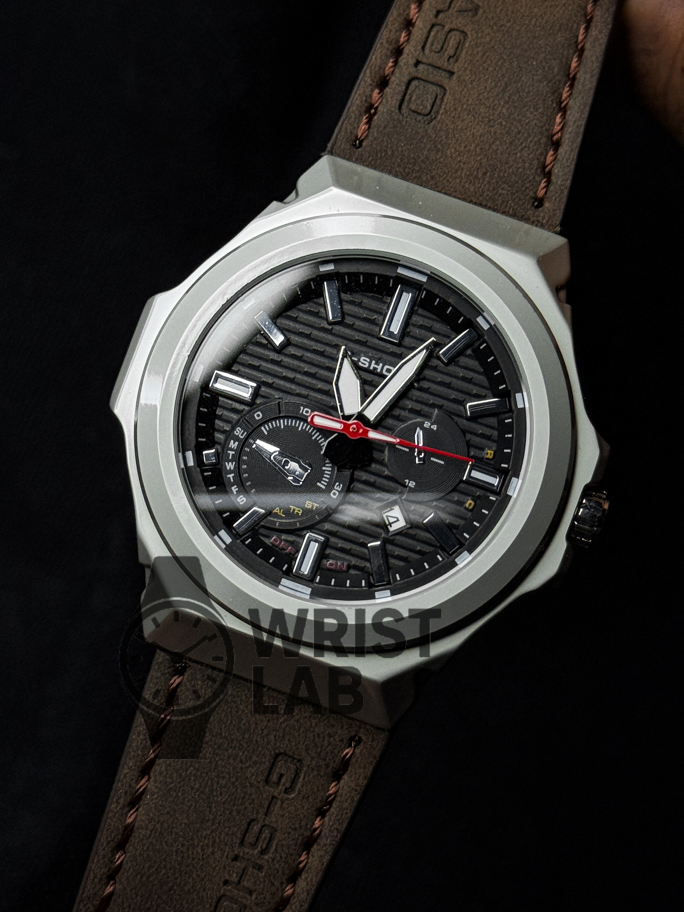 GSHOCK STEELFORGE OCTAGON BROWN BELT BLACK DIAL_img_2