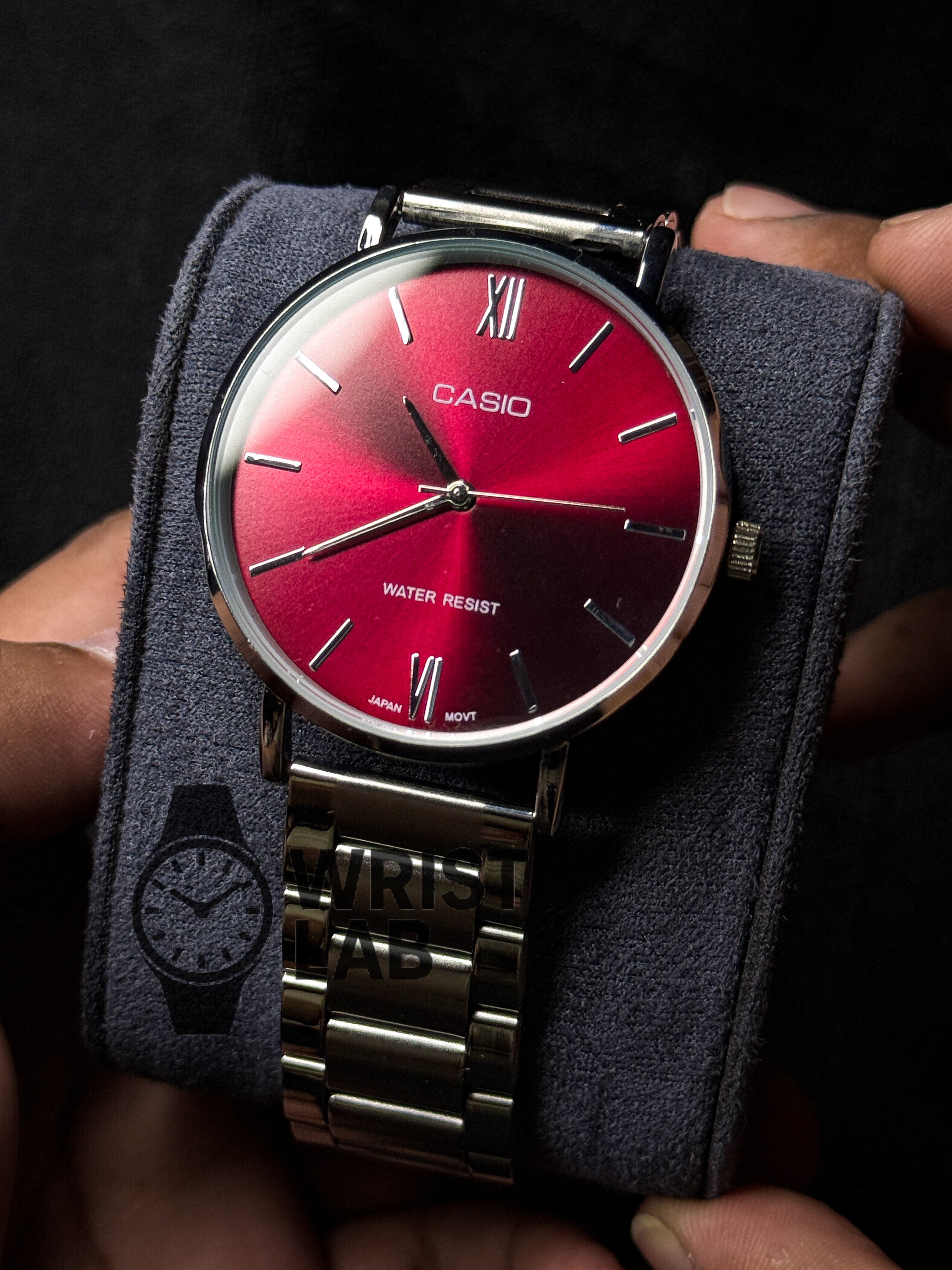 CASIO CLASSIC LINEAR SILVER CHAIN RED DIAL_img_1