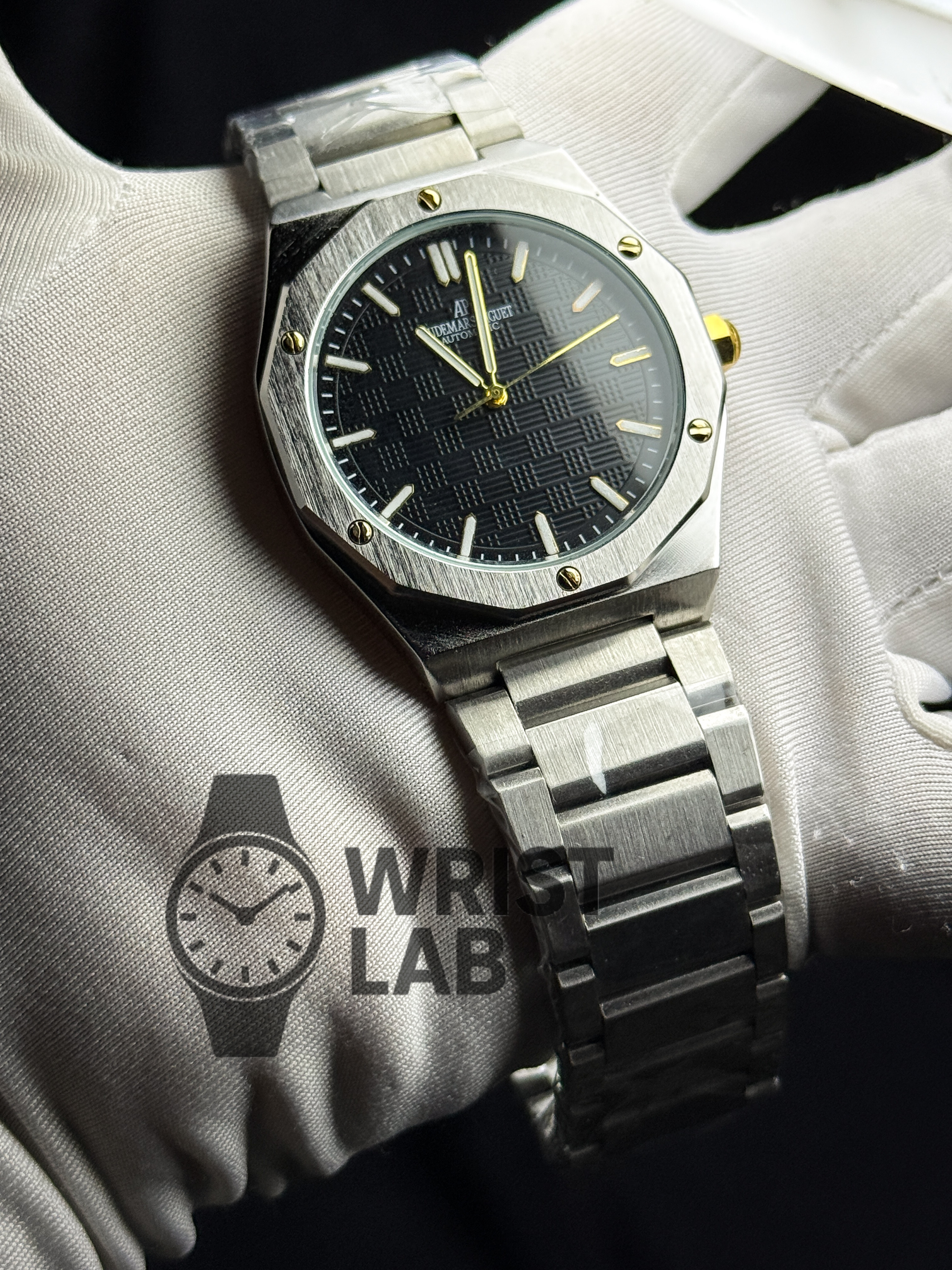 AP ROYAL AZURE OCTA-LINK TWO TONE BLACK DIAL SILVER CHAIN_img_2