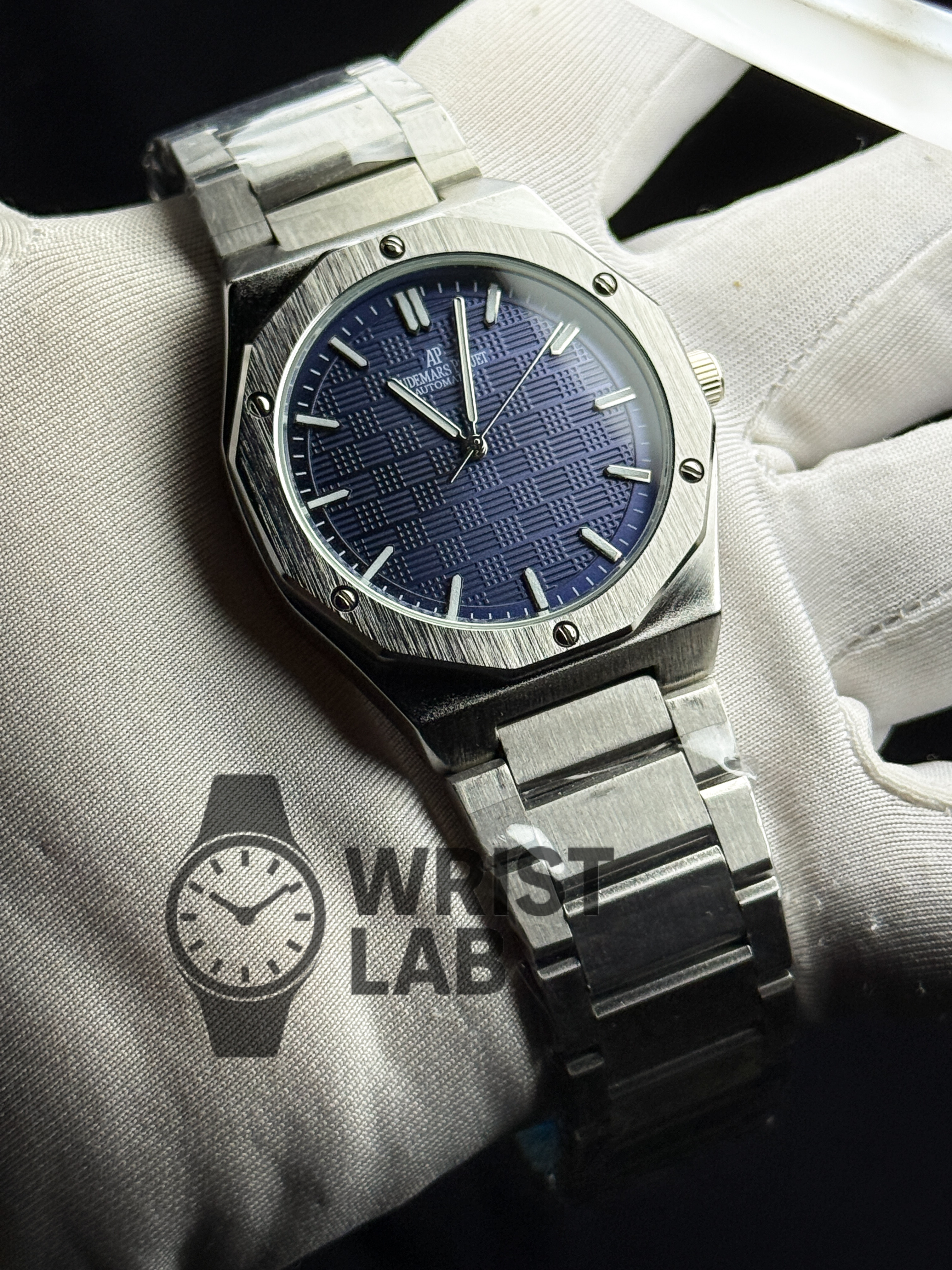 AP ROYAL AZURE OCTA-LINK SILVER CHAIN BLUE DIAl_img_2