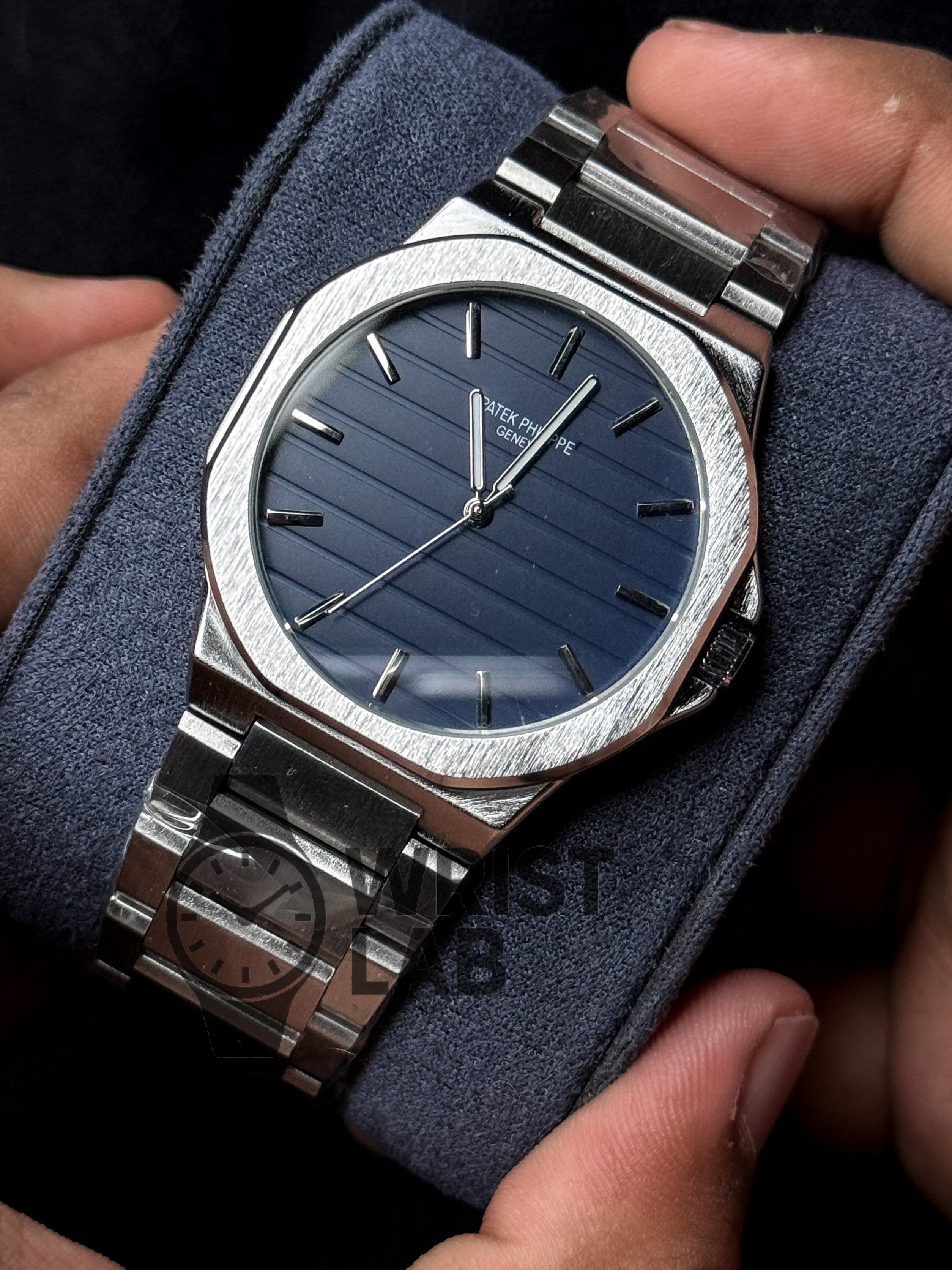 PATEK PHILIPPE MIDNIGHT RIBBED STEEL-LINK BLUE DIAL SILVER CHAIN_img_0