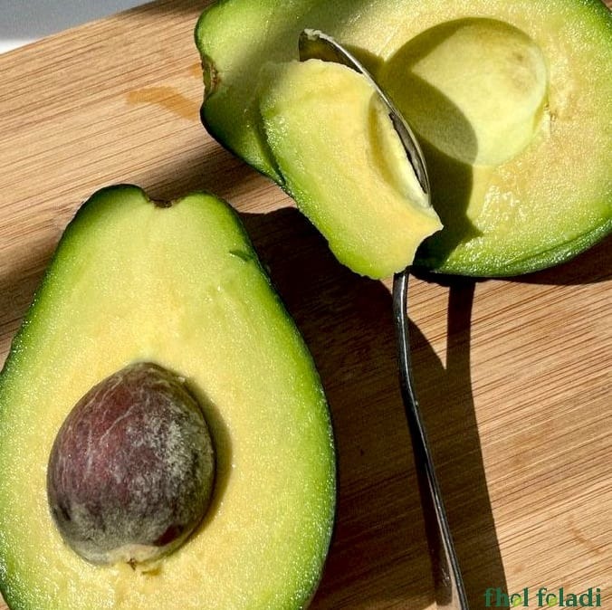 ন্যাচারাল অ্যাভোকাডো ফল ৩কেজি- (Natural Avocado Fruit 3kg)