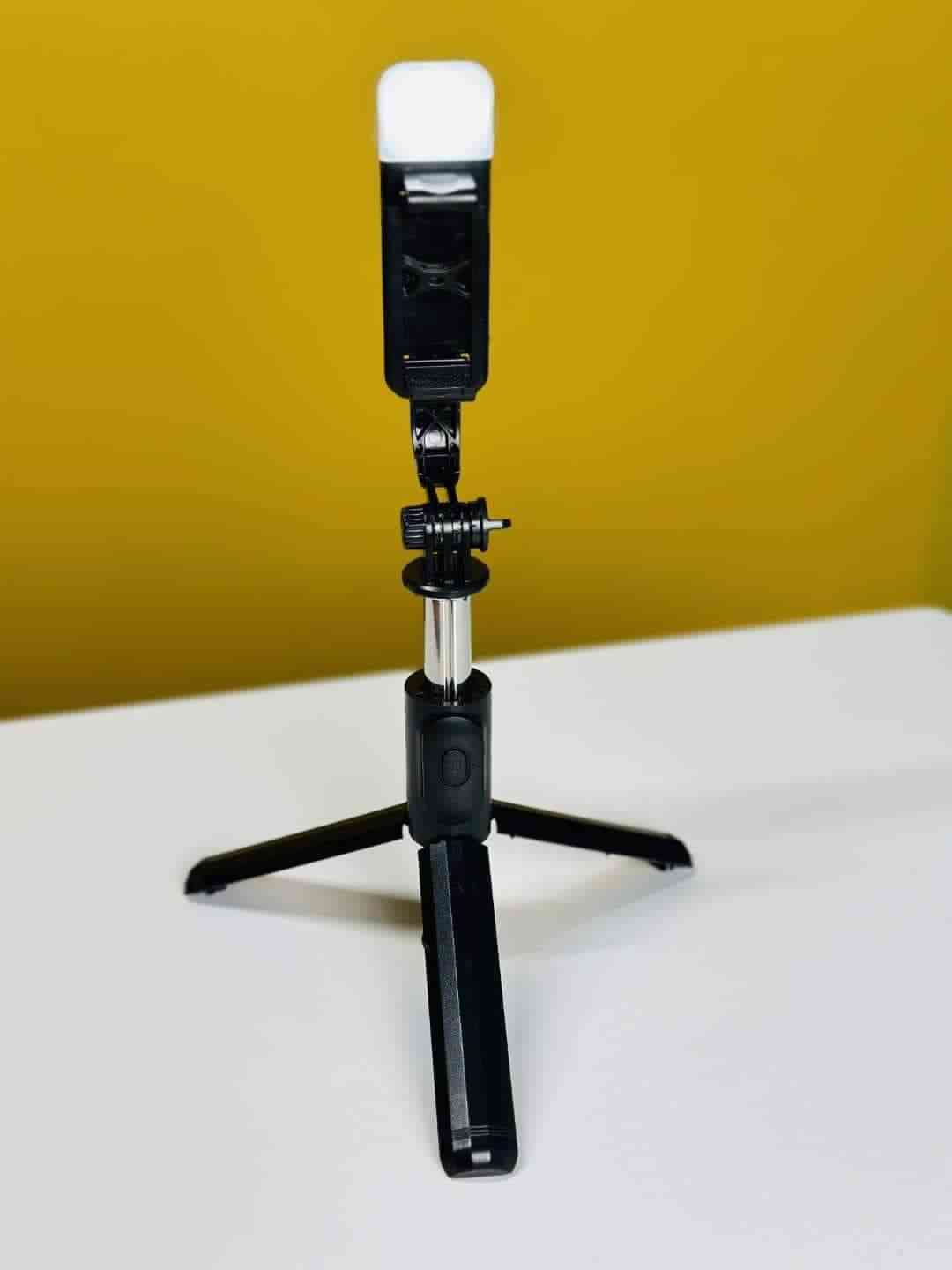Q07 লেটেস্ট Selfie Stick Tripod Stand with LED Flash light (Copy) - Image 3