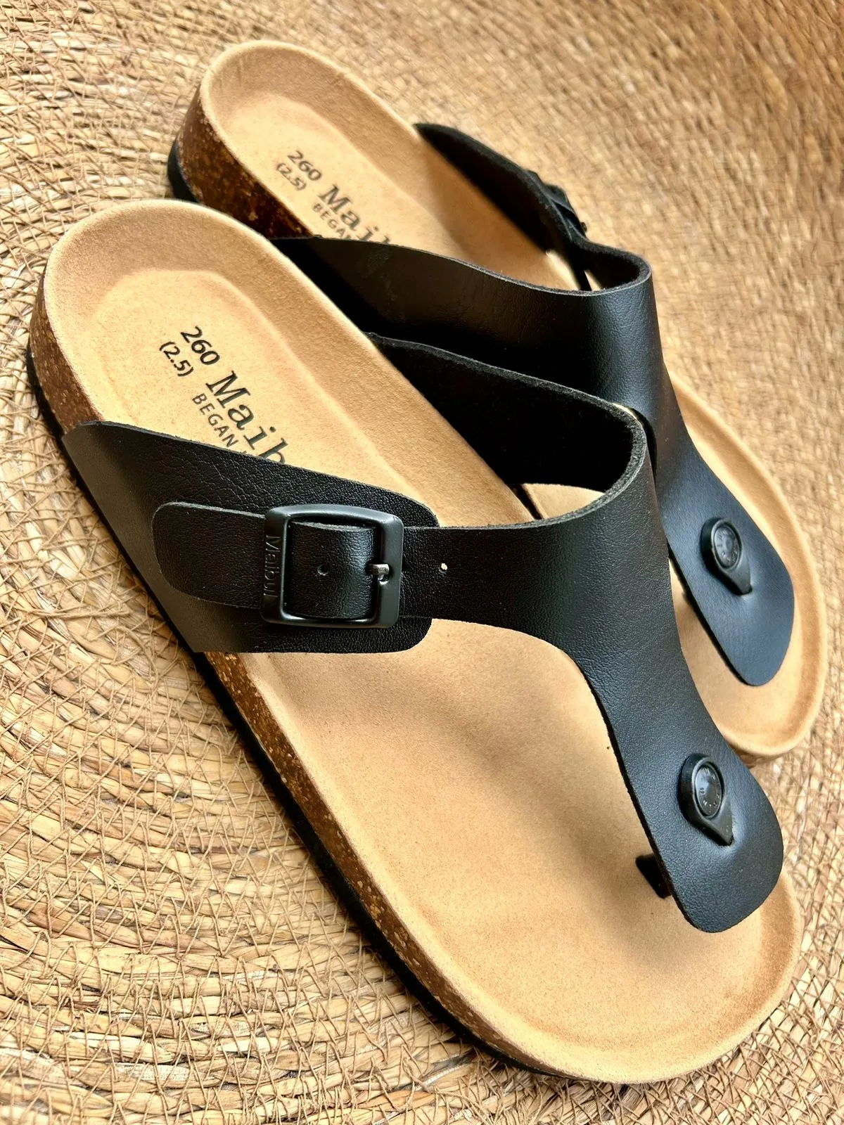T Strap Slides - Image 3