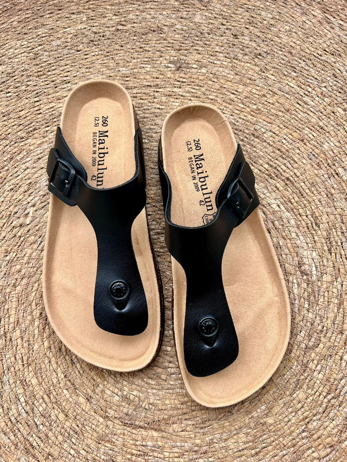 T Strap Slides - Image 1