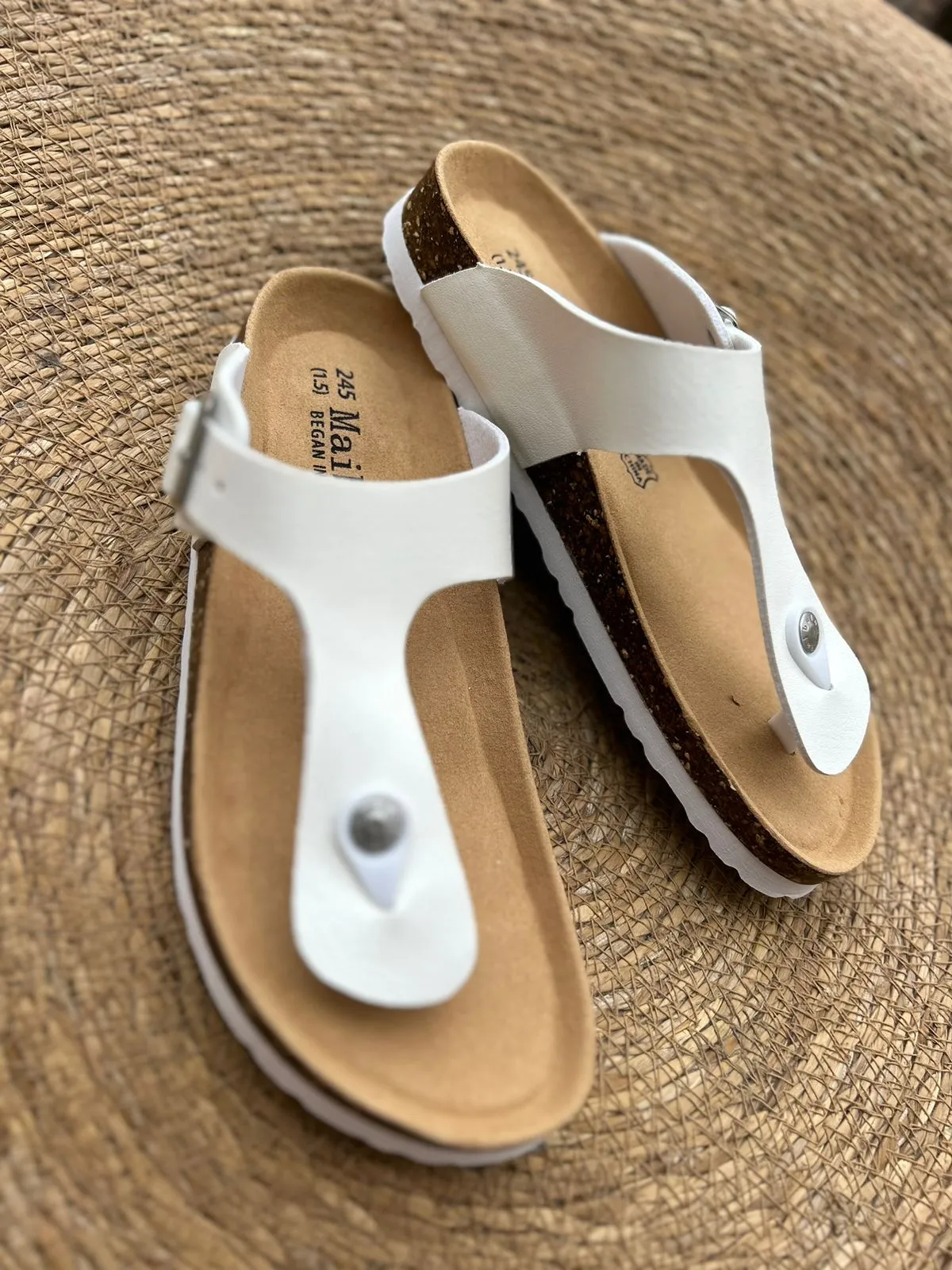T Strap Slides - Image 3