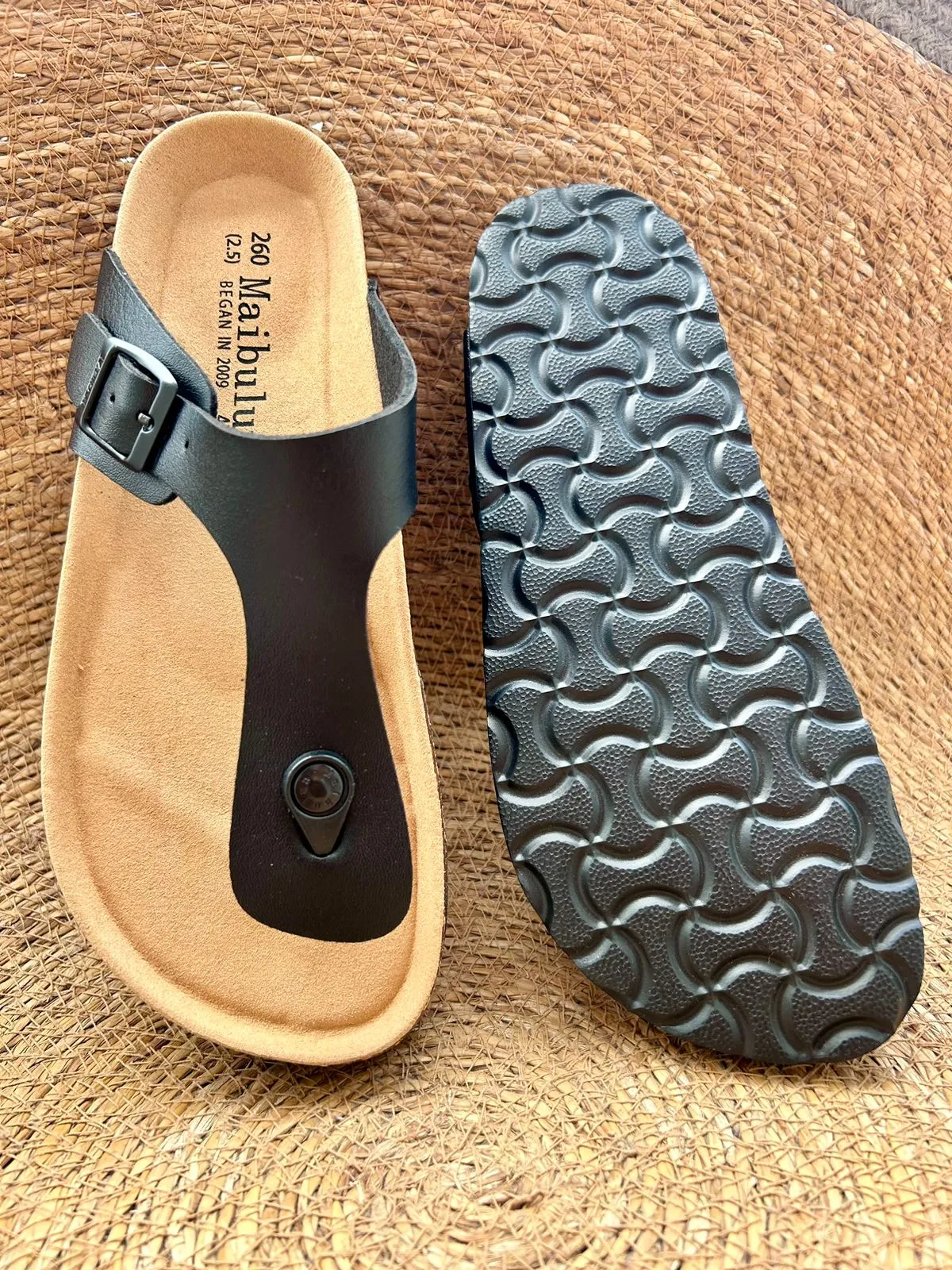 T Strap Slides - Image 2
