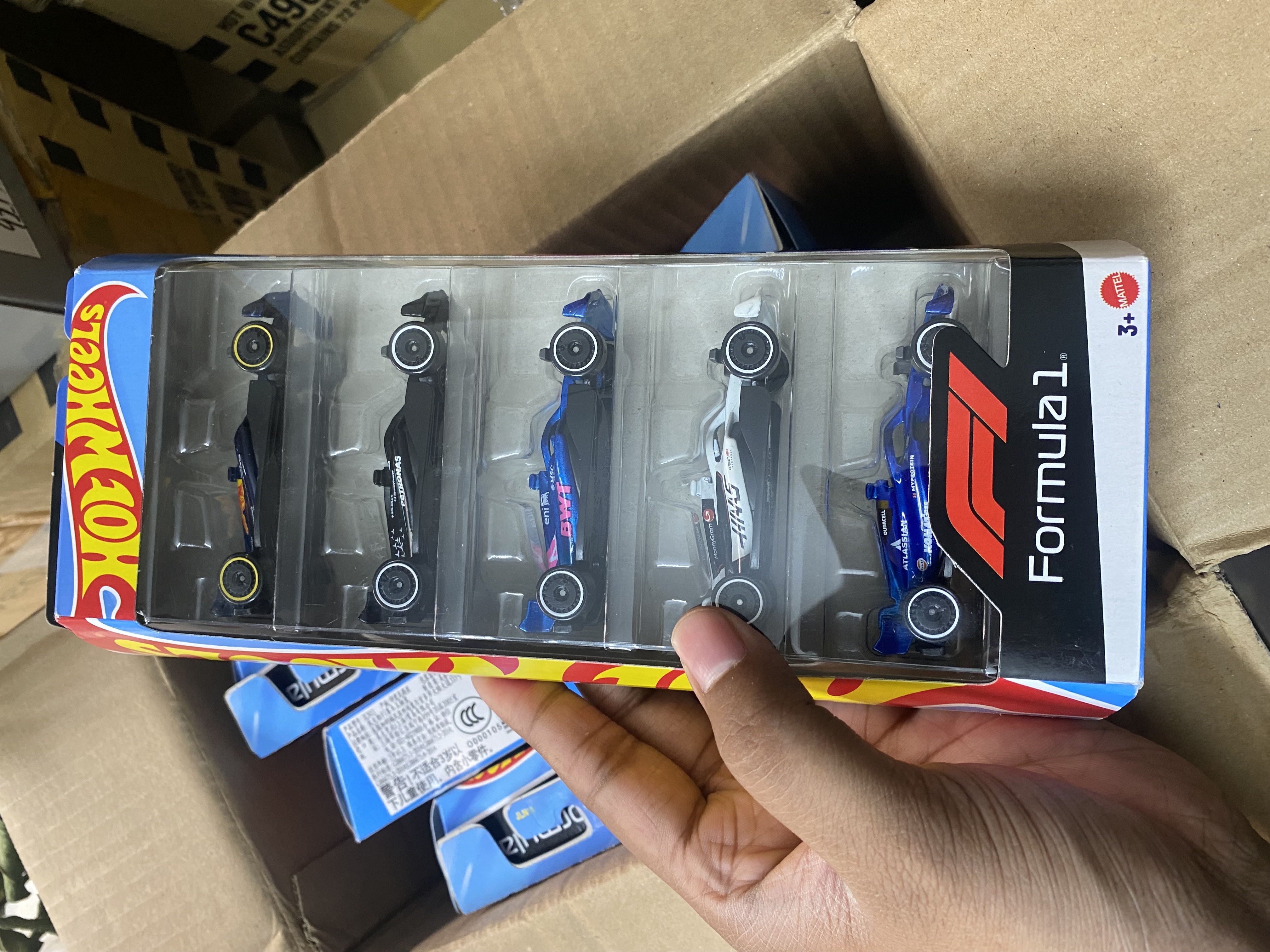 Hot wheels 2025 Formula 1 Set of 5 cars_img_1