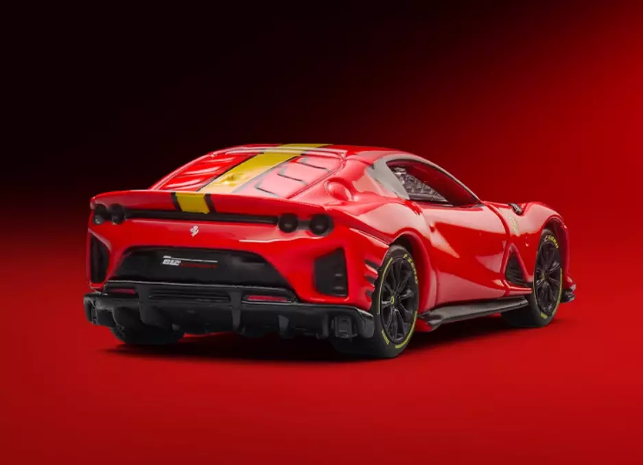 BBURAGO FERRARI 812 COMPETIZIONE (1:64 Scale)_img_4