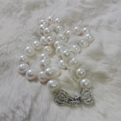 12 MM White Round Pearl One Layer Necklace_img_1