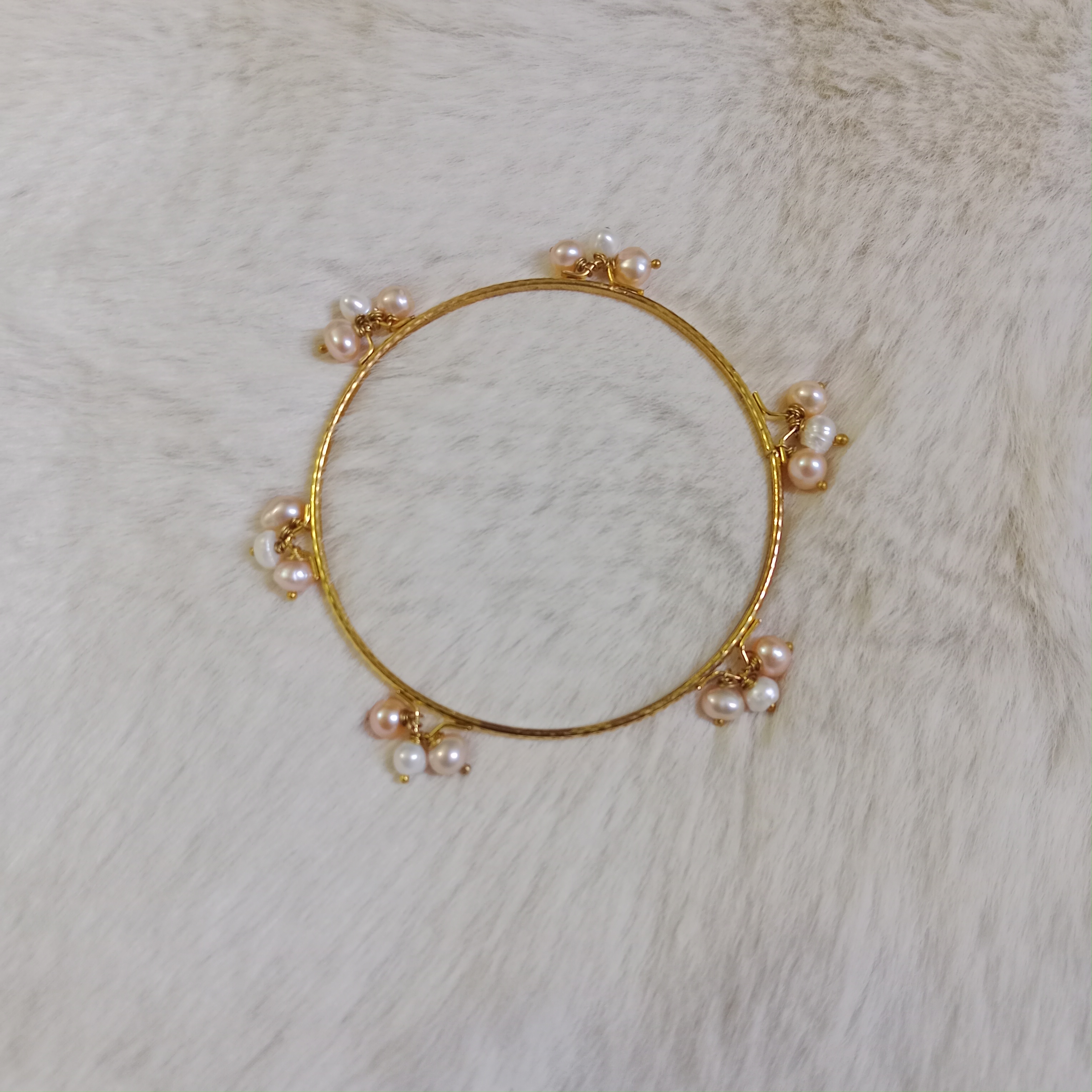 Exclusive Pearl Bangle Pair_img_1