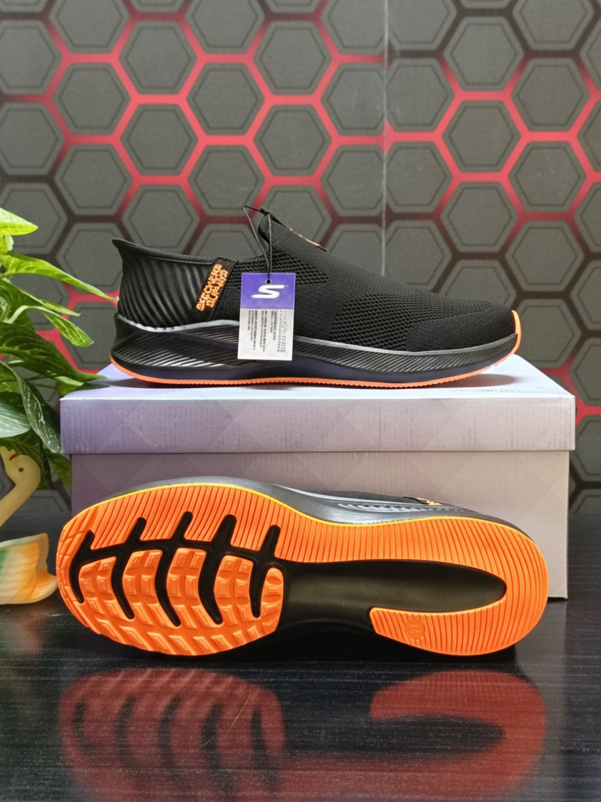 SKECHERS SLIP-INS” 𝐒𝐧𝐞𝐚𝐤𝐞𝐫 (FIRE BLACK)_img_2