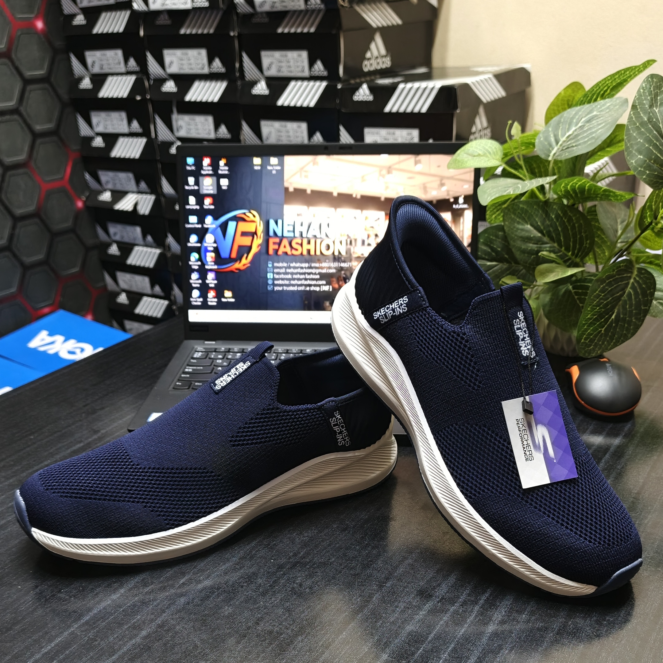 SKECHERS SLIP-INS” 𝐒𝐧𝐞𝐚𝐤𝐞𝐫 (NAVY BLUE)_img_3