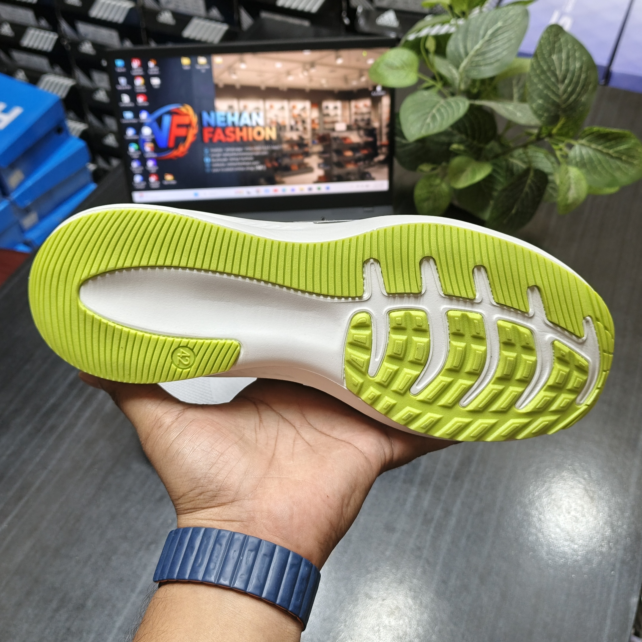 SKECHERS SLIP-INS” 𝐒𝐧𝐞𝐚𝐤𝐞𝐫 (MINTE GREY)_img_2