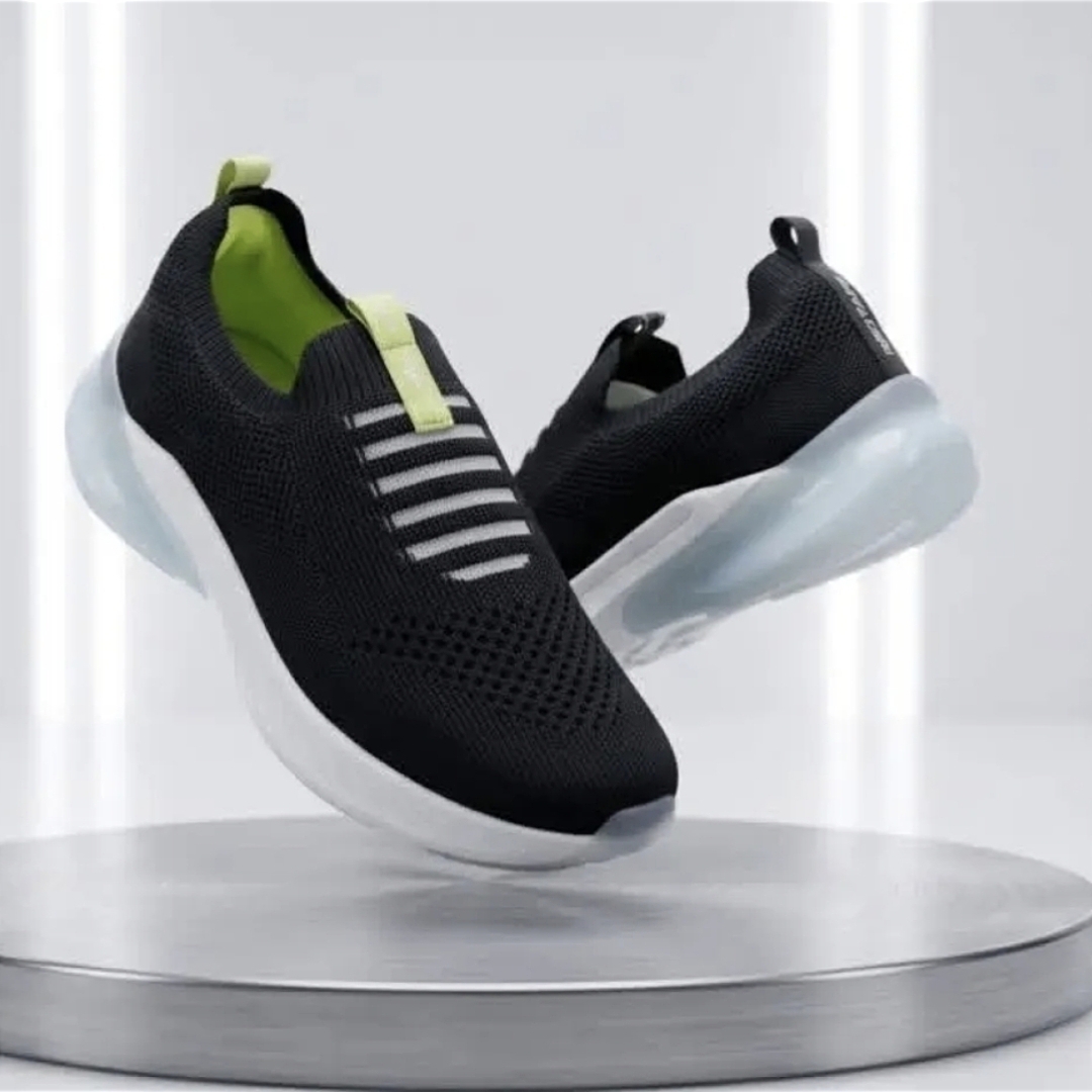 REDTAPE unisex SLIP-INS ( JET BLACK STRIPE)