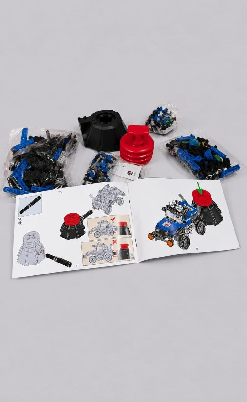 LEGO 457 Pcs 2-in-1 Transforming Off-Road Jeep Set thumbnail 2