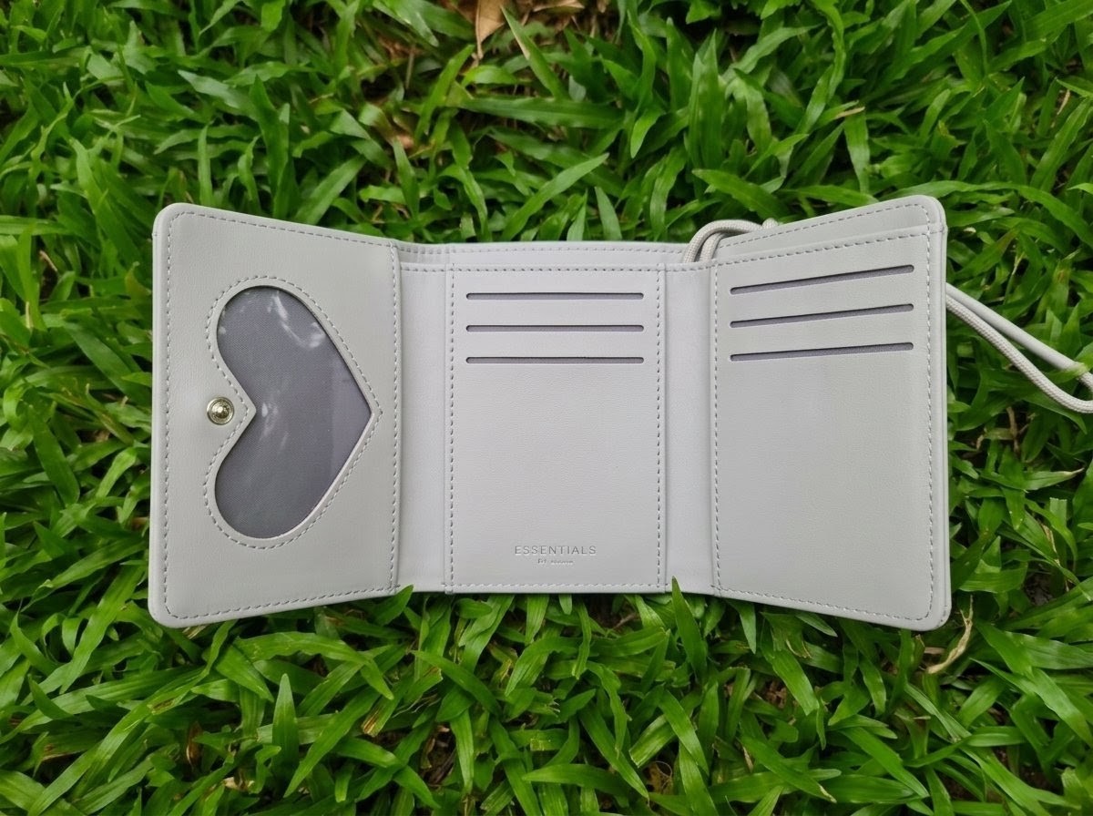 Wallet image 2