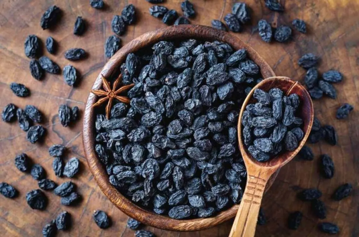 কালো কিশমিশ (Black Raisin) Pakistan