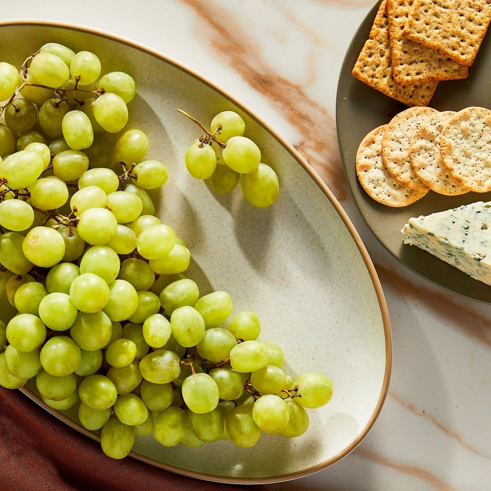 Fresh Green Seedless Grapes thumbnail 4